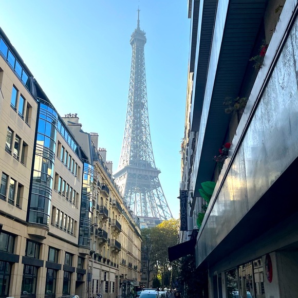 🤍THIS POST TO BE NOTIFIED WHEN I GO LIVE🤍 - Picture 2 of 2